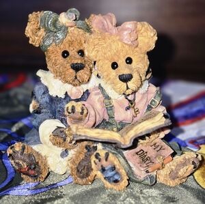 Boyds Bears Bailey and Becky The Diary Figurine 1997 Reading Together